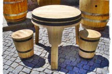 Table and drum banks set